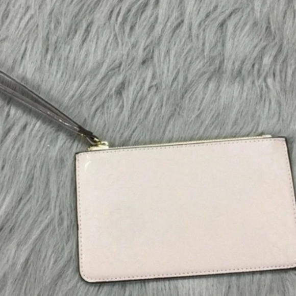 Guess wristlet - Picture 3 of 3